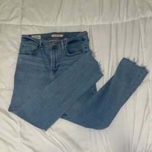 Levi’s High Rise Straight Jeans, size 27